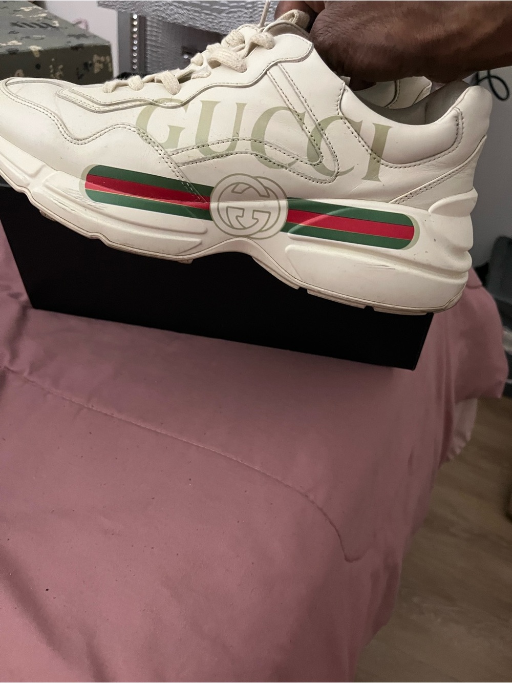 Gucci Cream Leather Kids Sneaker with Green & Red Web Stripe
